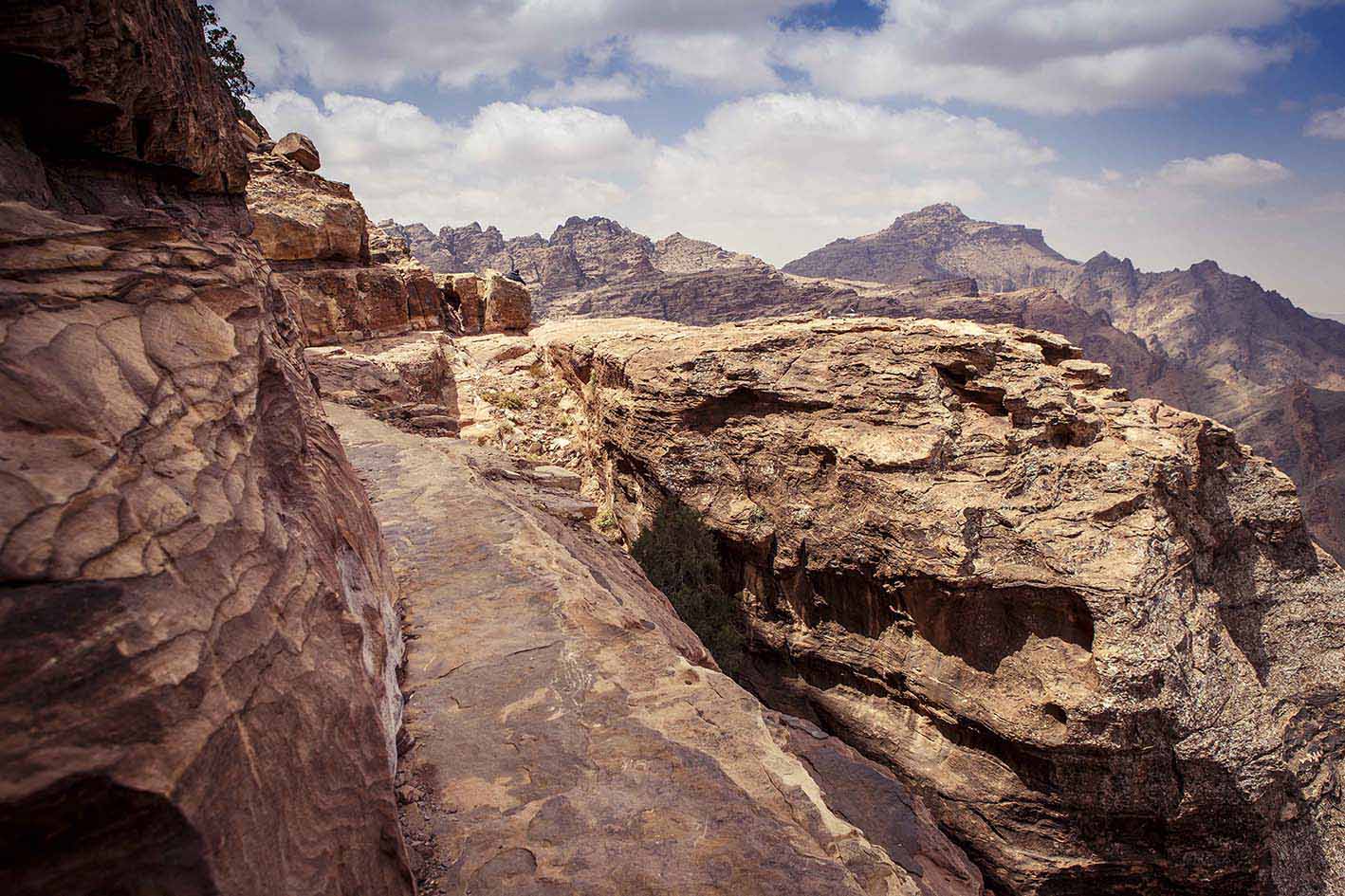 ~/Root_Storage/AR/EB_List_Page/petra_-_go_hiking_from_little_petra_to_the_monastery_petra_back_door_trail.jpg