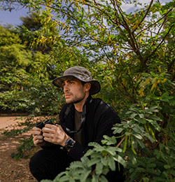 ~/Root_Storage/AR/EB_List_Page/Untitled-3_0006_bird-watching-0.png