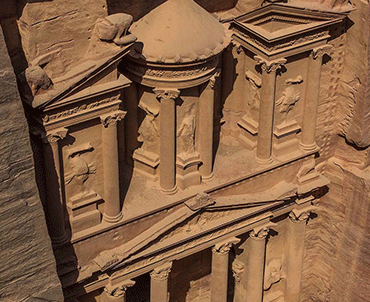 ~/Root_Storage/AR/EB_List_Page/untitled-8_0002_petra_-_take_a_bird_s_eye_view_of_the_al-khubtha_and_al-madrass_treasuries.png
