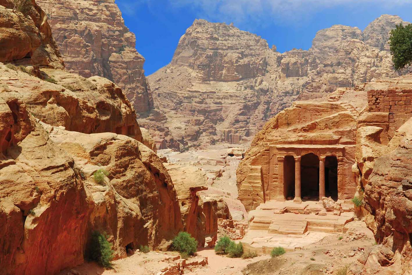 ~/Root_Storage/EN/EB_List_Page/Petra_-_Climb_to_the_High_Place_of_Sacrifice_or_the_monastery.jpg